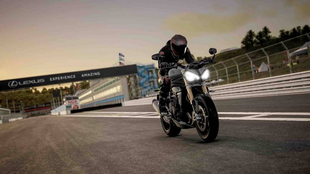 Ride 5: Khoảnh khắc bứt phá trên đường đua Ride 5 đua xe mô tô Suzuki vào cua hoàng hôn