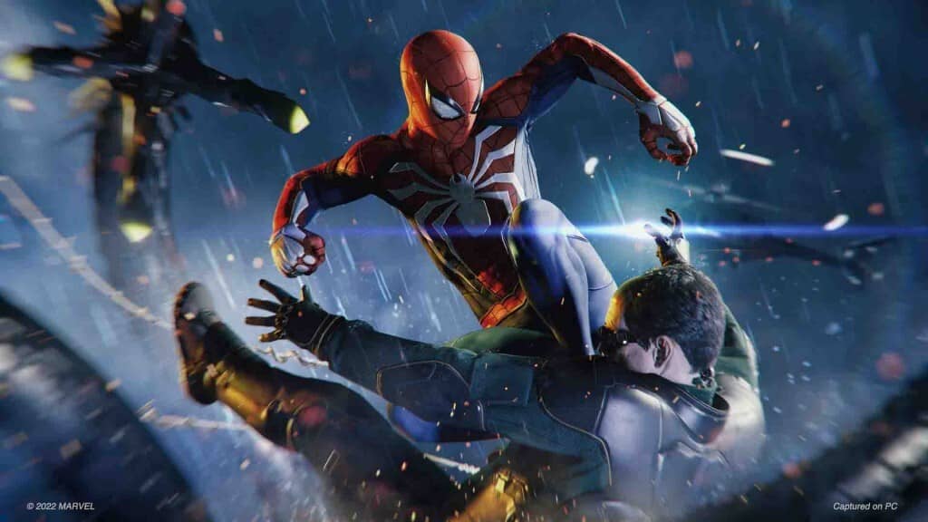 Hành động và chiến đấu mãn nhãn trong Marvel's Spider-Man Remastered. Spider-Man đang thực hiện một pha chiến đấu trên không với kẻ thù trong môi trường đô thị.
