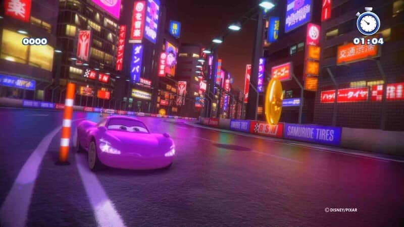 Đua xe cùng Lightning McQueen trong RUSH A Disney PIXAR Adventure