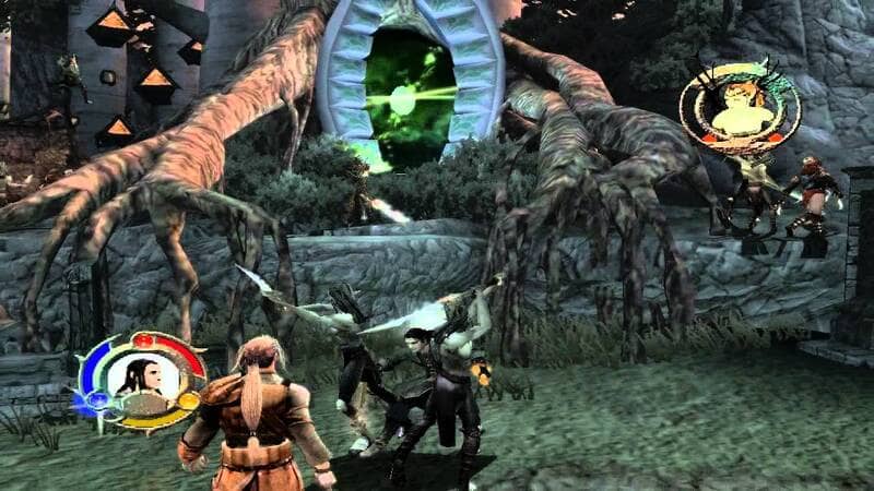 Gameplay Forgotten Realms Demon Stone, nhân vật chính đối đầu với quái vật và một cánh cổng xanh bí ẩn.