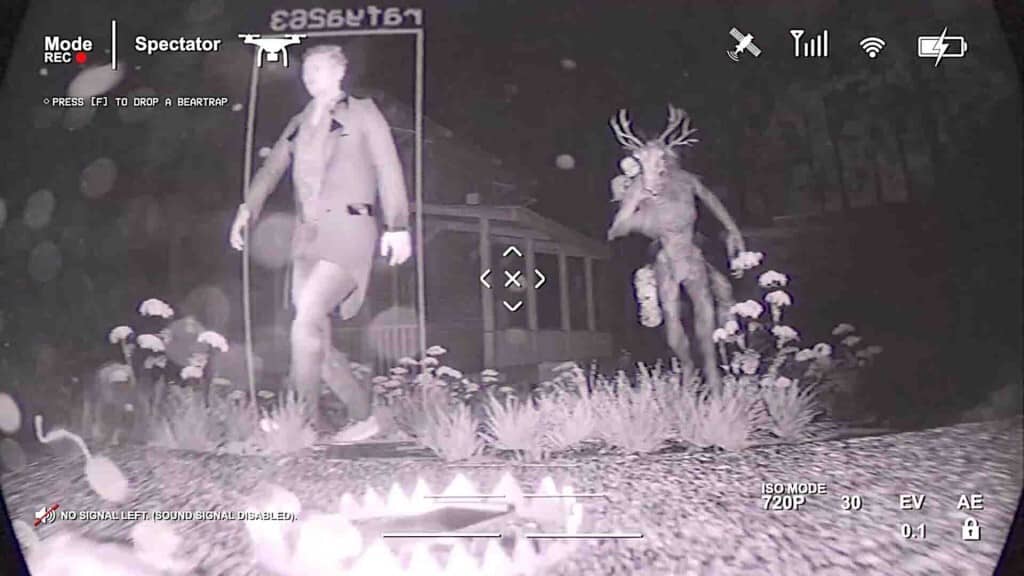 Chế độ Spectator Deadly Quiet – Xem người chơi và quái vật đối đầu bằng camera hồng ngoại Deadly Quiet chế độ Spectator, người chơi và quái vật cận kề dưới ánh nhìn hồng ngoại