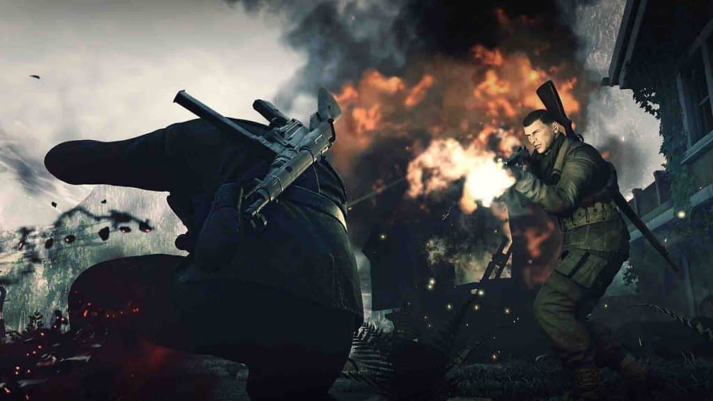Sniper Elite 4: Cận cảnh chiến đấu tầm gần, tiếng nổ lớn và lửa bùng lên, người lính sử dụng súng tiểu liên, cảnh đêm.