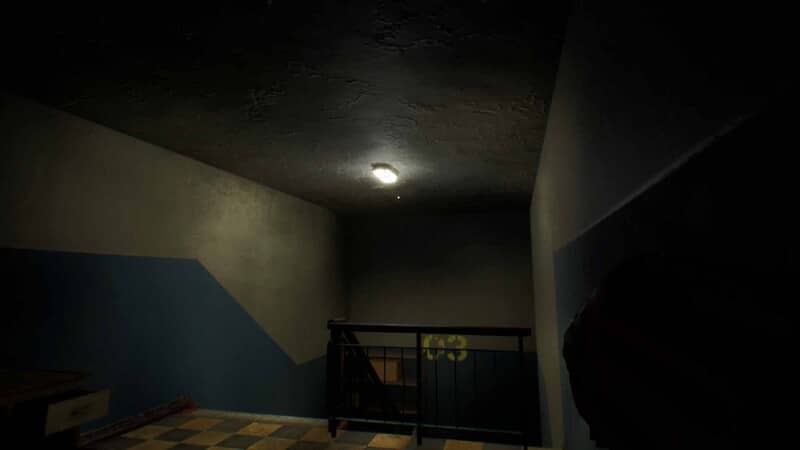 Cảnh game kinh dị THE SILENT BUNKER SCREAMING ECHOES ở khu vực cầu thang. Gameplay THE SILENT BUNKER SCREAMING ECHOES cầu thang chung cư tối tăm.