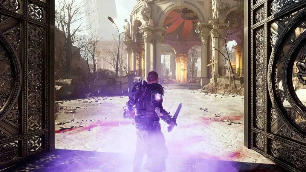 Cảnh quan kiến trúc cổ điển hoành tráng trong Sancticide khi nhân vật chính đứng trước cổng vòm, thể hiện lối chơi hành động nhập vai trong thế giới mở.